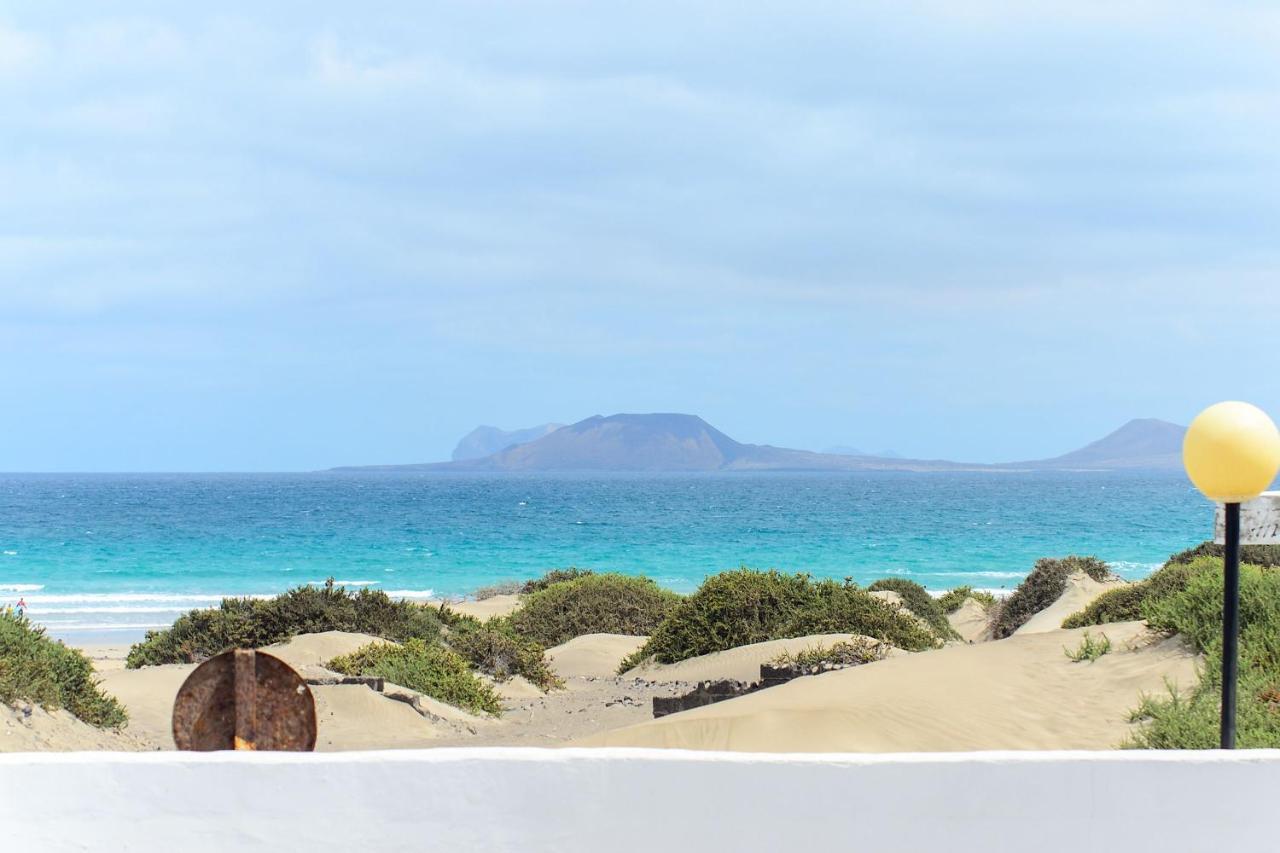 Famara Beach House Exterior photo